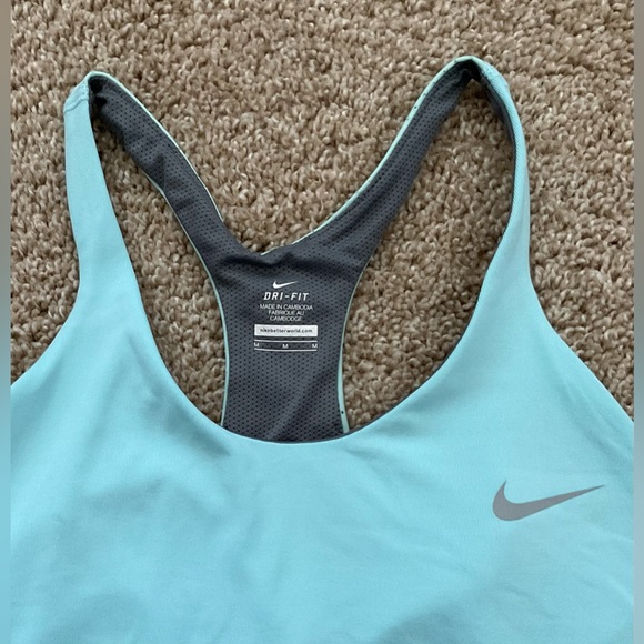 Nike Women’s Dri-Fit Blue Razorback Tank with Open Back + Built-in Bra Size M - Picture 2 of 5
